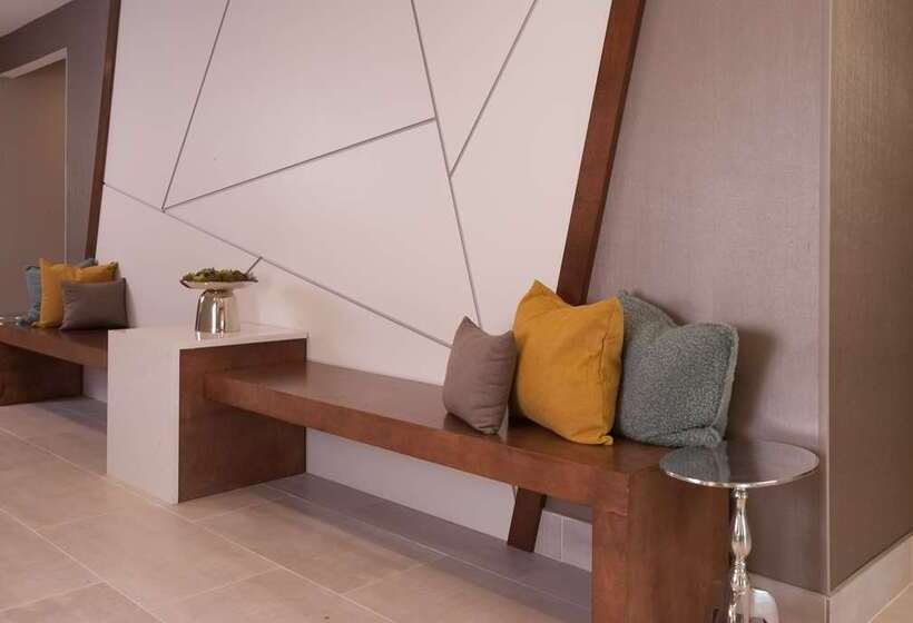 هتل Home2 Suites By Hilton Atlanta Perimeter Center