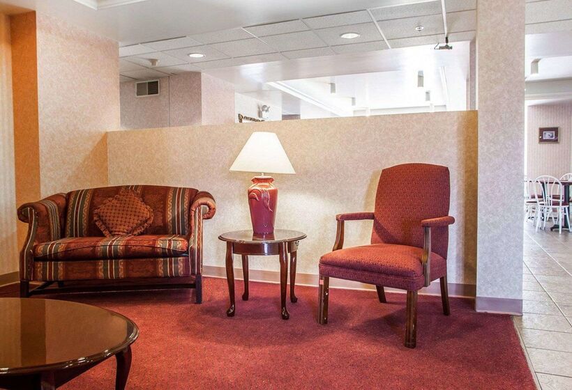 هتل Quality Inn Midway