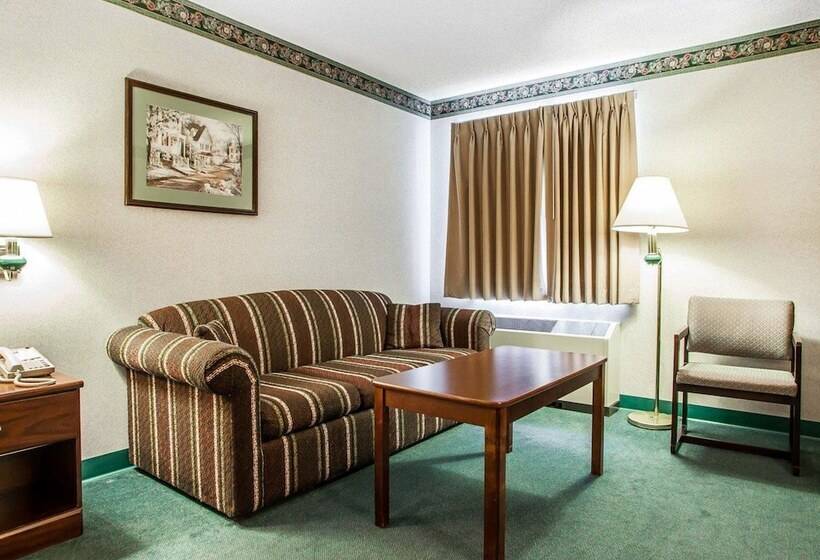 هتل Quality Inn Midway