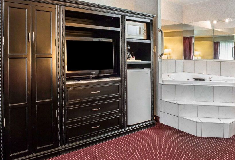 ホテル Quality Inn & Suites North Gibsonia
