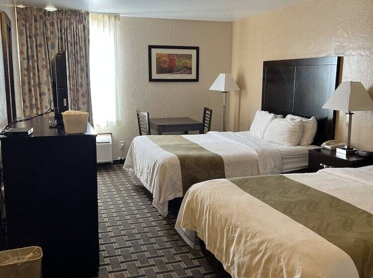 בית מלון כפרי Quality Inn Zion Park Area