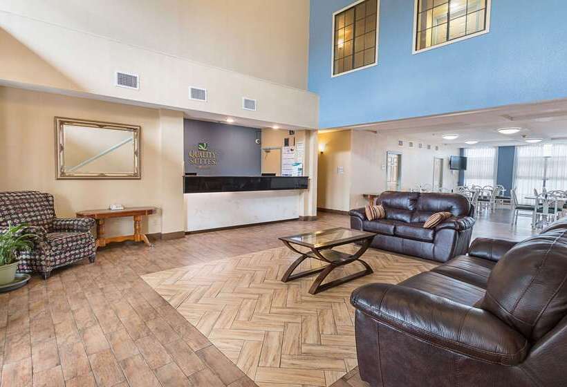 هتل Quality Suites