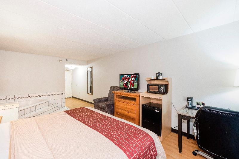 בית מלון כפרי Red Roof Inn & Suites Stafford, Va