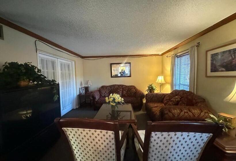 فندق على الطريق Country Inn & Suite