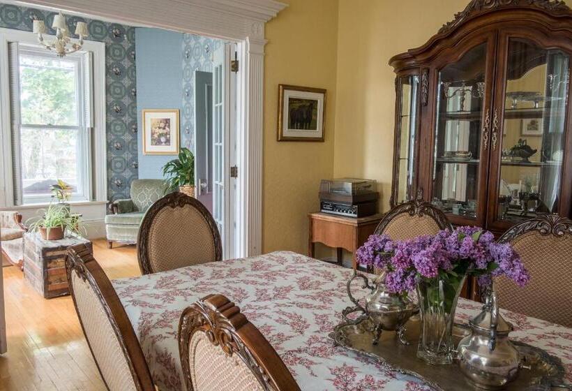 بنسيون Auberge De La Visitation