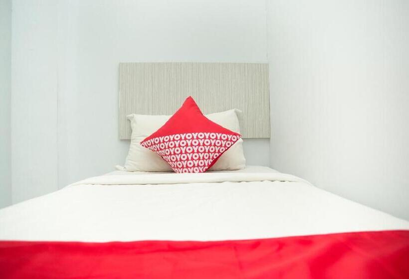 هتل Oyo 850 Lapan Lapan