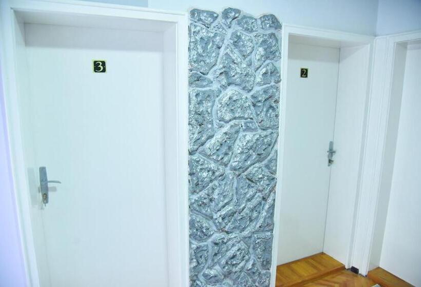 پانسیون Prenoćište Pilot