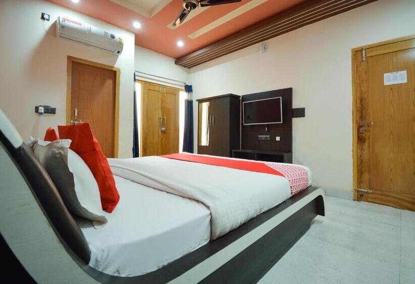 فندق Oyo 28000  Shivay Residency