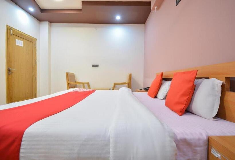 فندق Oyo 28000  Shivay Residency