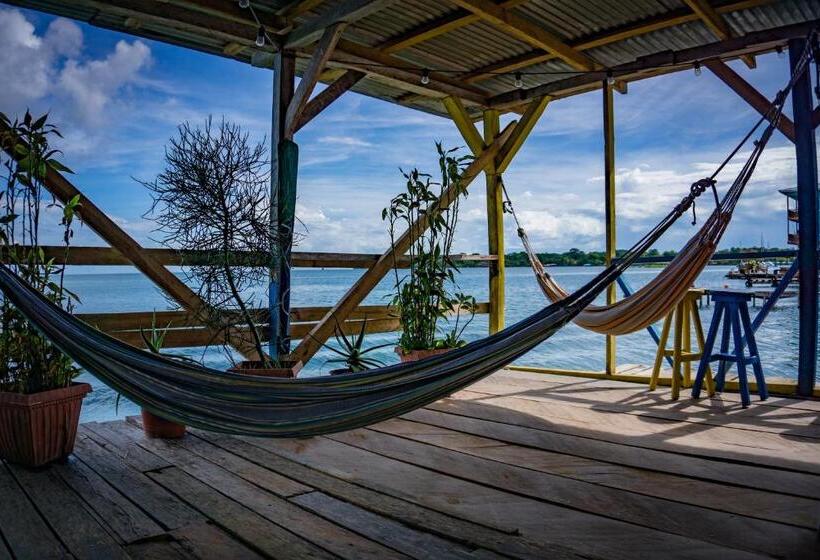 فندق صغير Hostal On The Sea