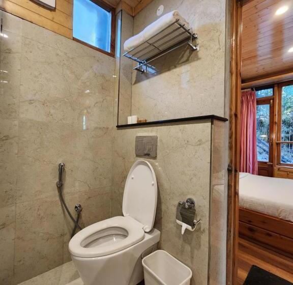 منتجع The Chalets Naldehra