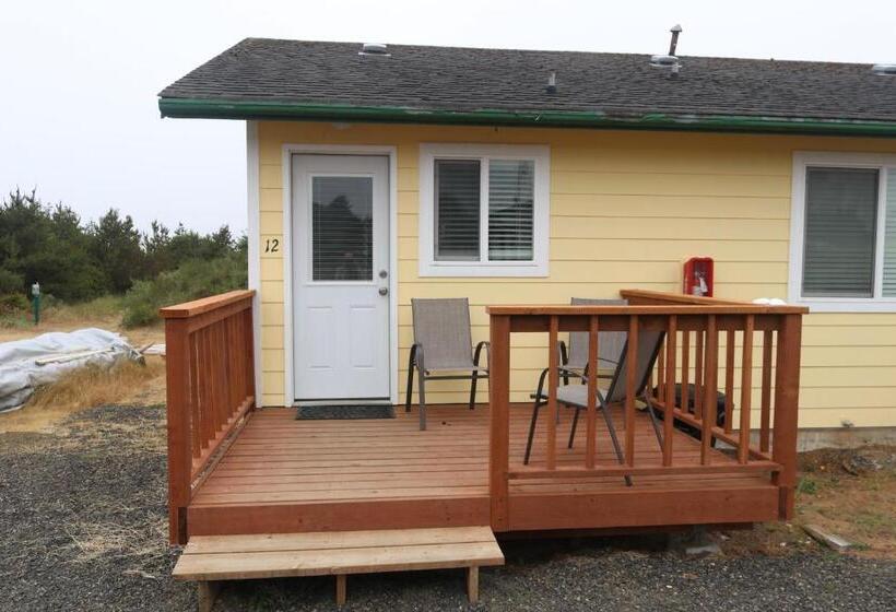 The Lowtide Motel