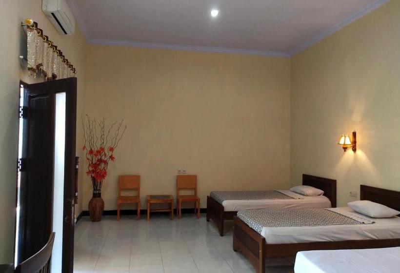 פנסיון Surya Guest House