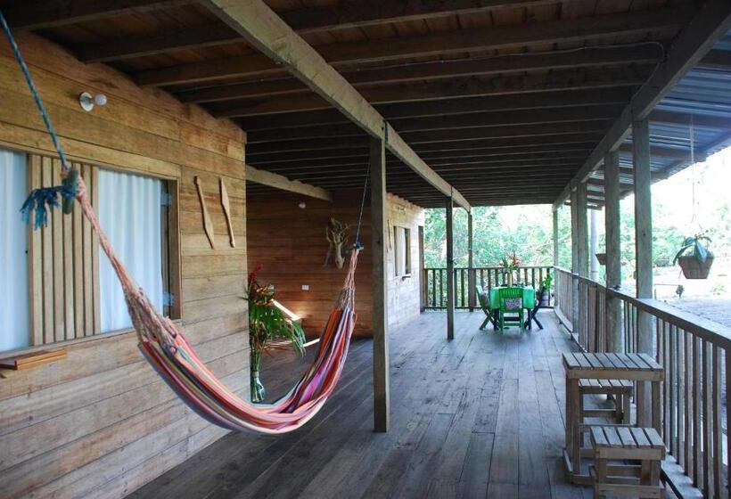 هتل Paraiso Escondido