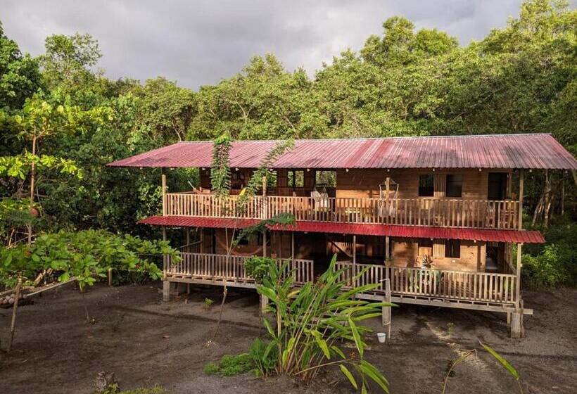 هتل Paraiso Escondido