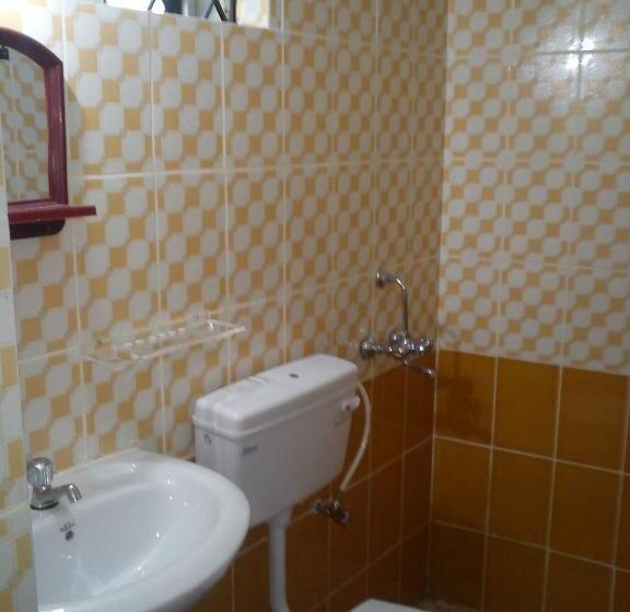 پانسیون Adilson Guest House