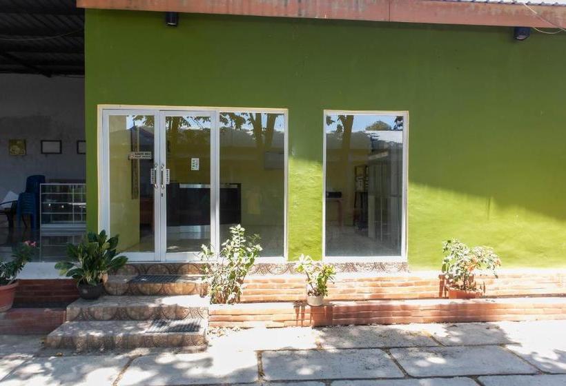 هتل Oyo 1359 Evergreen Residence
