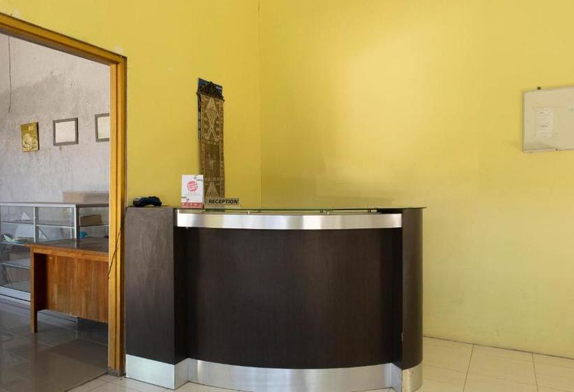 هتل Oyo 1359 Evergreen Residence