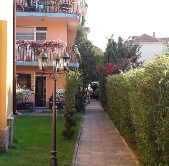 پانسیون Guest House Ivy