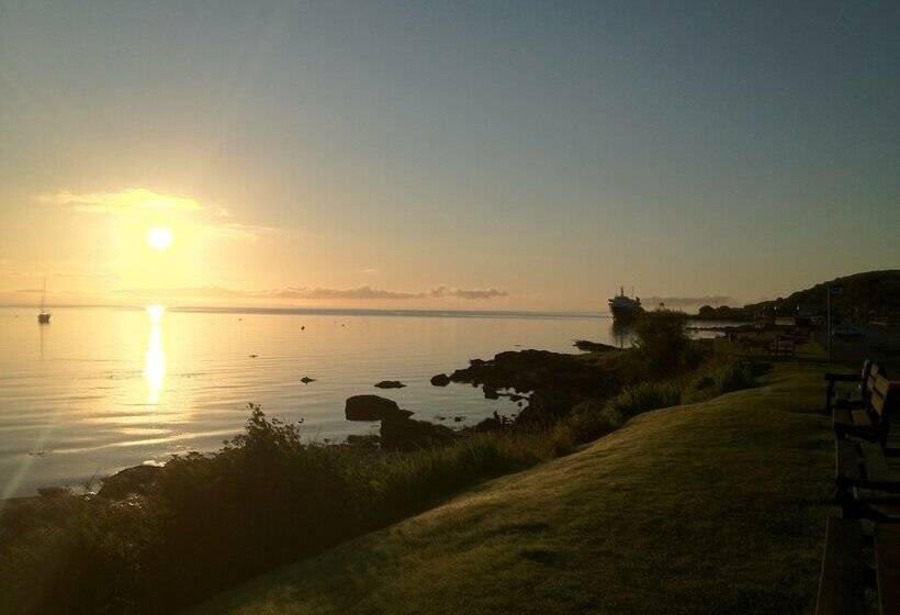 بنسيون Hunters Guest House