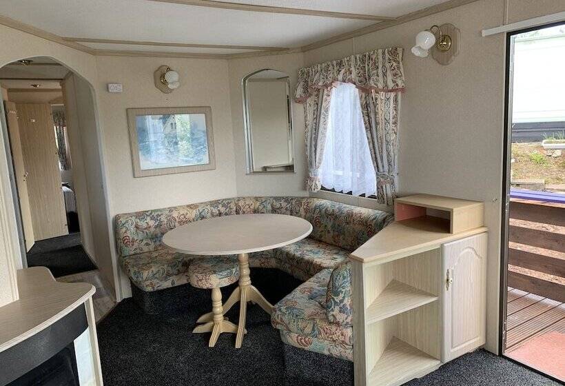 بنسيون Hunters Guest House