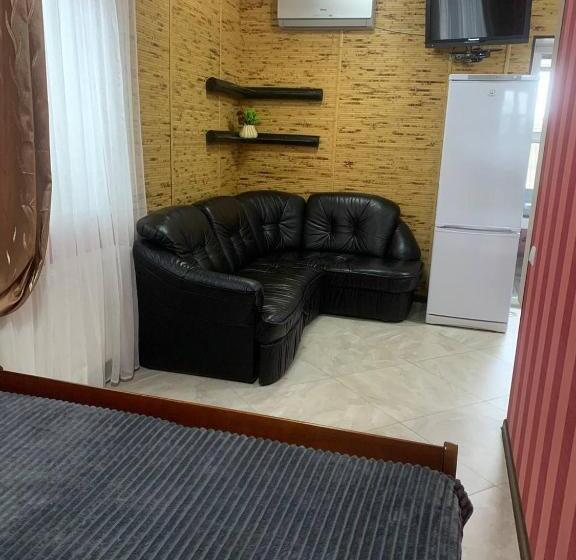 פנסיון Na Bukovinskoy Guest House