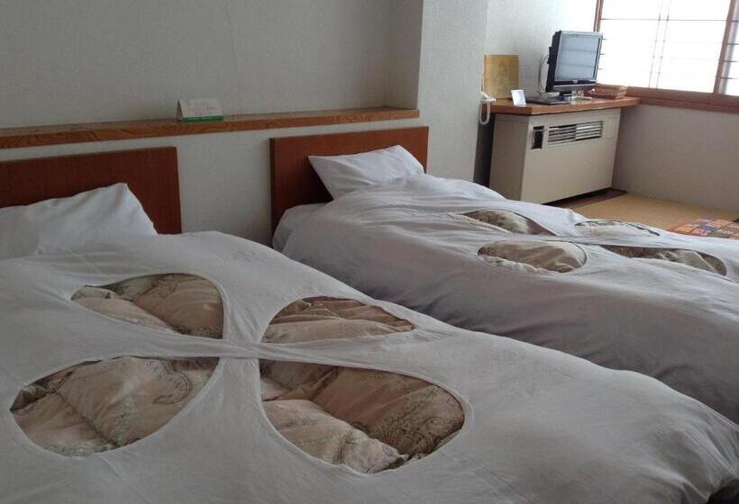 بنسيون Resort Inn Chitose