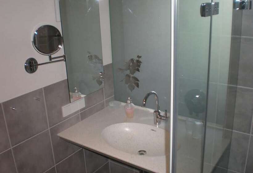 Пансион Weingut Gastehaus Weigand