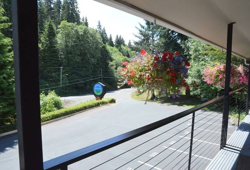 Astoria Crest Motel
