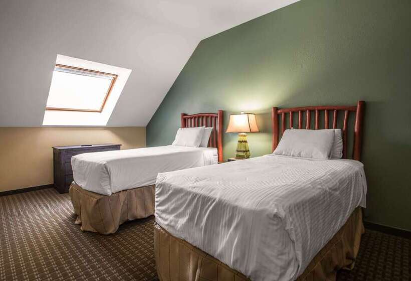 בית מלון כפרי Bluegreen Christmas Mountain Village, An Ascend Resort