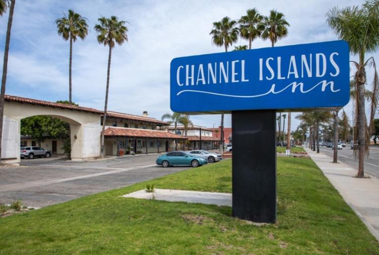 هتل Channel Islands Inn