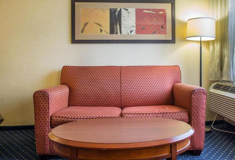 בית מלון כפרי Howard Johnson By Wyndham Merrillville
