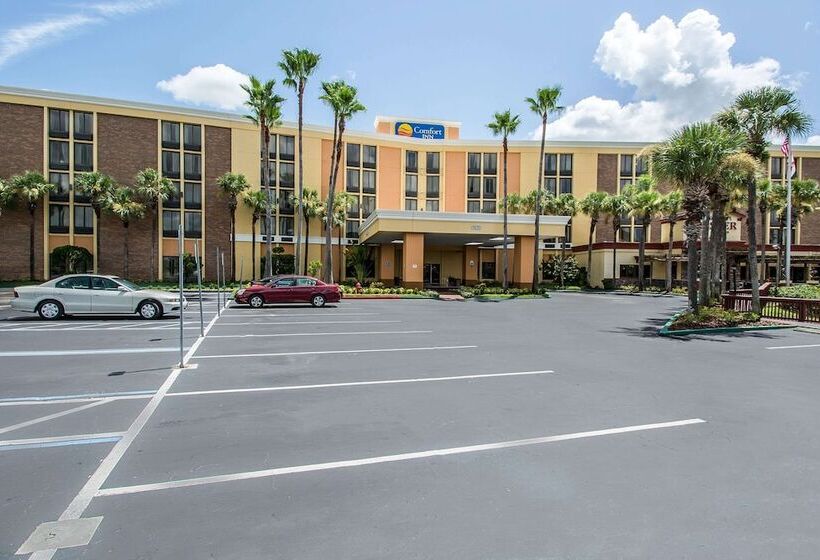 هتل Comfort Inn & Suites Kissimmee By The Parks