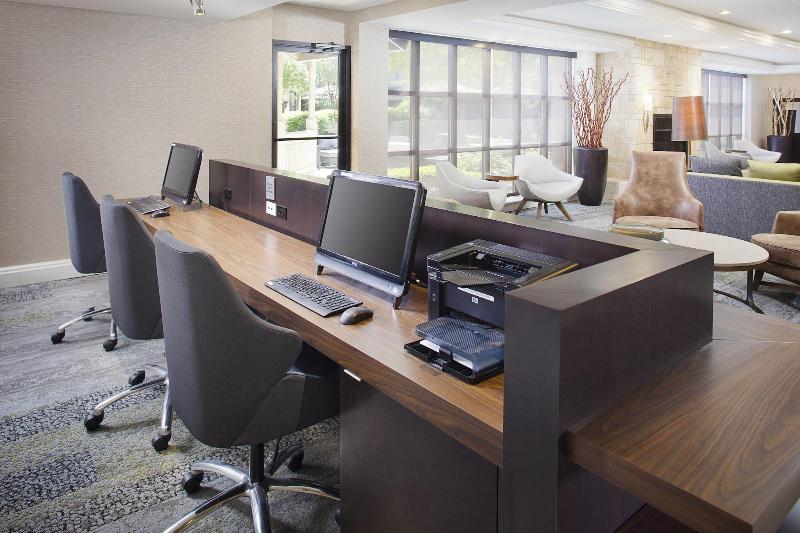 هتل Courtyard By Marriott Ann Arbor