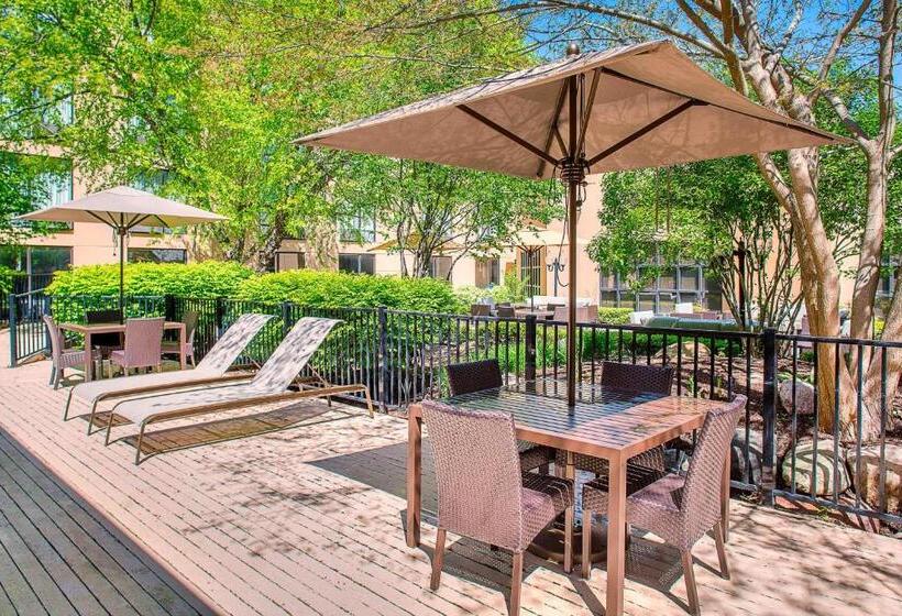 هتل Courtyard By Marriott Ann Arbor