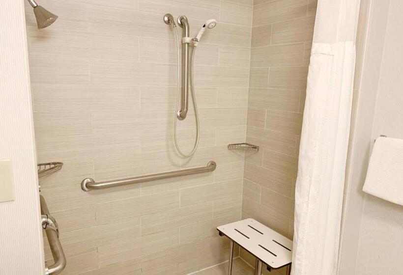 호텔 Courtyard By Marriott Cleveland Westlake