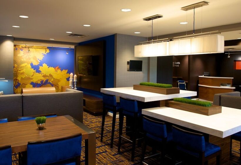 فندق Country Inn & Suites By Radisson, Columbus Edinburgh
