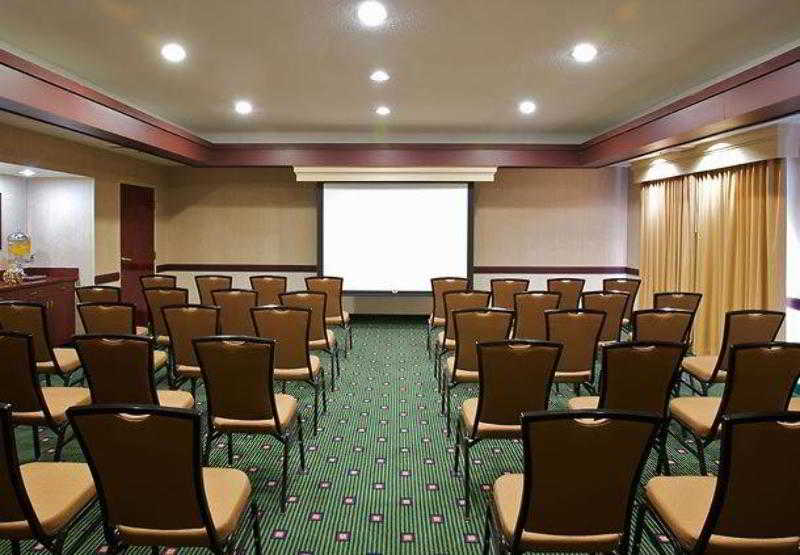 فندق Country Inn & Suites By Radisson, Columbus Edinburgh