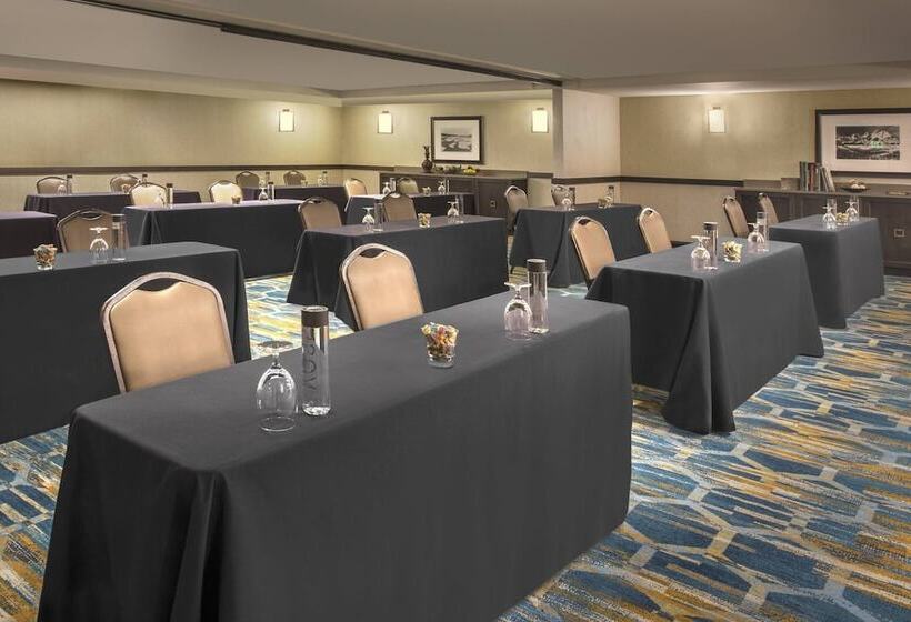 هتل Courtyard By Marriott Denver Downtown