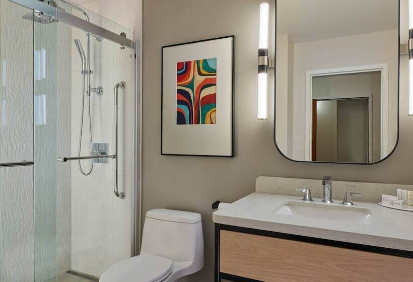 هتل Courtyard By Marriott Denver Downtown