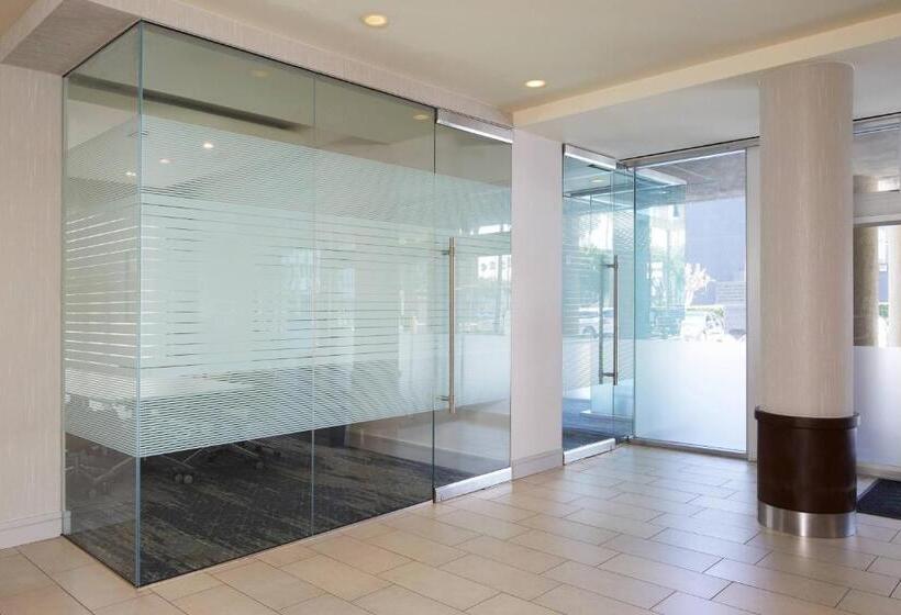 هتل Courtyard By Marriott Los Angeles Lax/century Boulevard