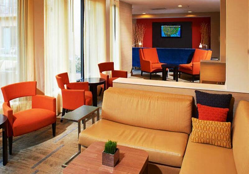 هتل Courtyard By Marriott St. Louis Downtown West