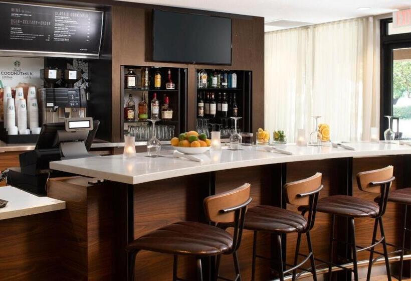 هتل Courtyard By Marriott Dallas Plano In Legacy Park