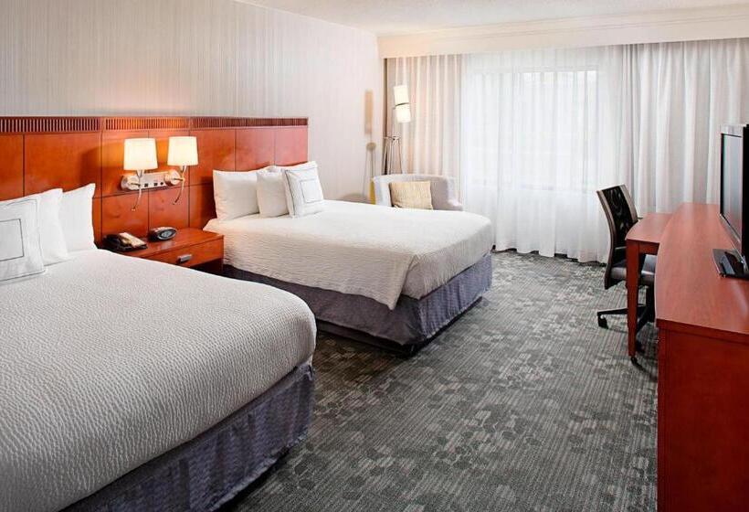 هتل Courtyard Durham Near Duke University/downtown