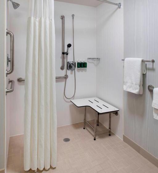 فندق Courtyard By Marriott Fishkill