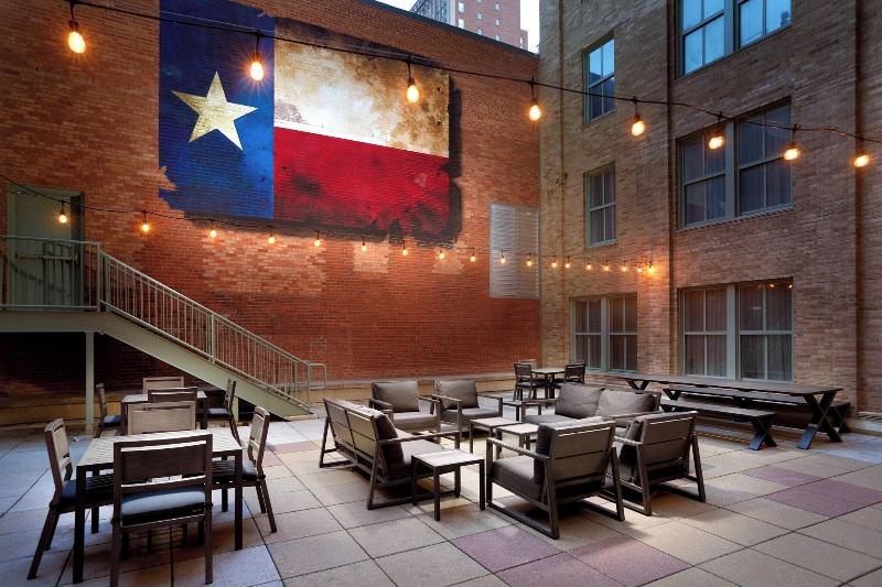 هتل Courtyard Fort Worth Downtown/blackstone