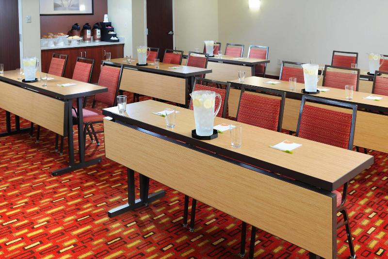هتل Courtyard By Marriott Houston Hobby Airport