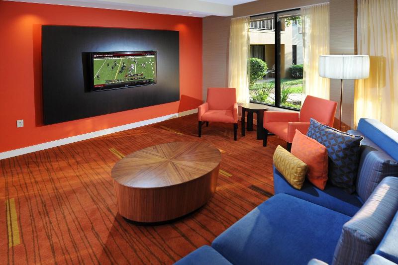 هتل Courtyard By Marriott Houston Hobby Airport