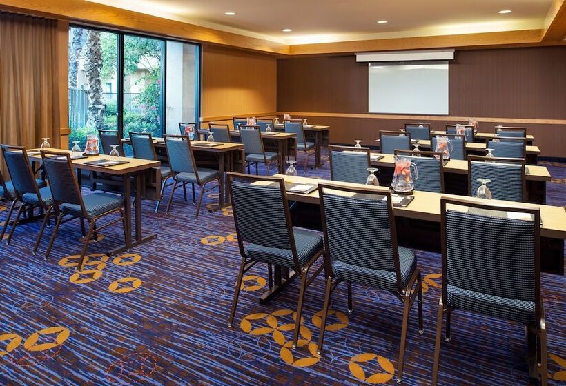 בית מלון כפרי Courtyard Palm Desert