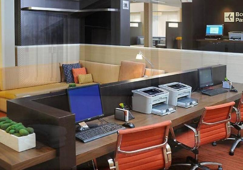 בית מלון כפרי Courtyard By Marriott San Antonio Downtown